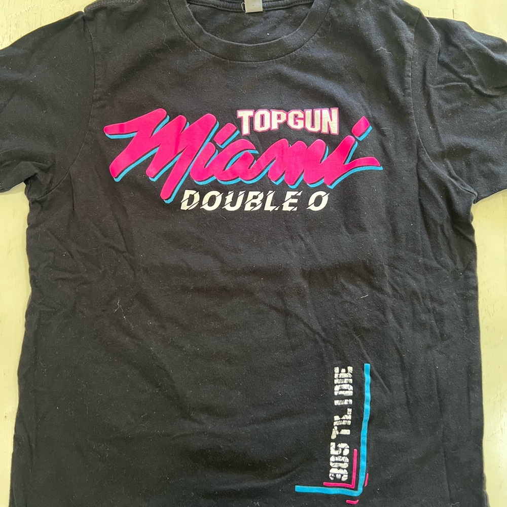 Top Gun Double OO shirt size youth large